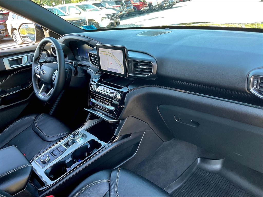 2023 Ford Explorer ST photo 10