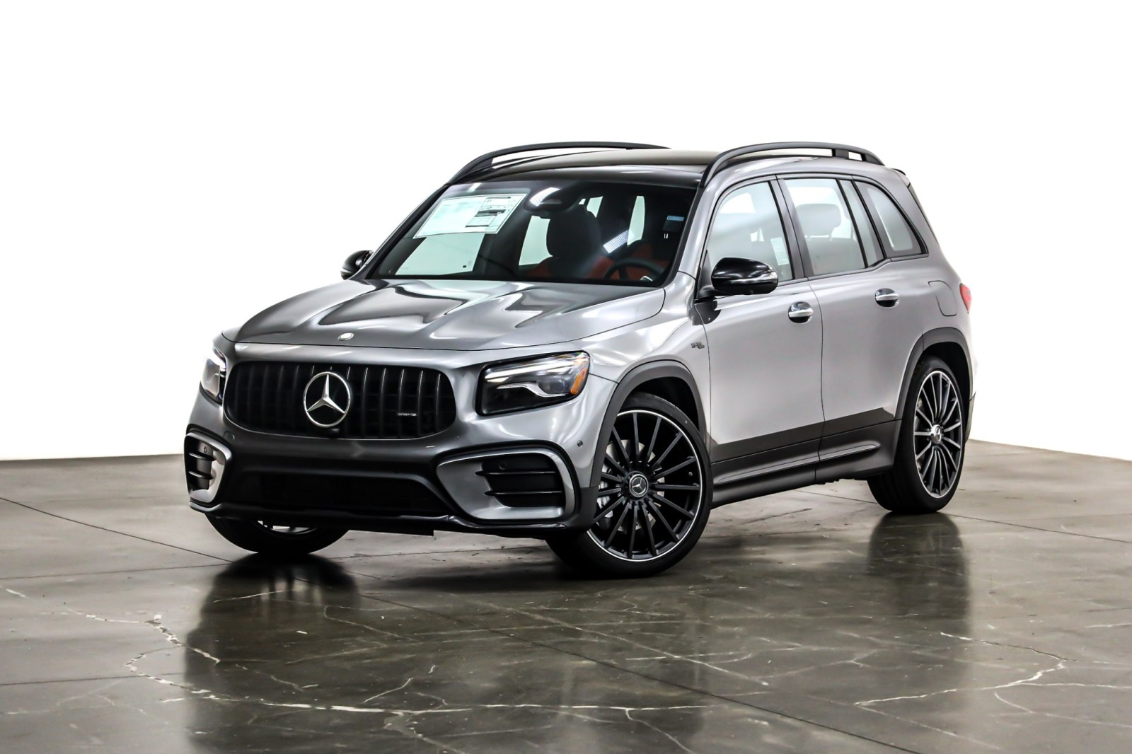 2026 Mercedes-Benz GLB AMG GLB 35's photo