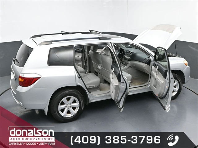 2010 Toyota Highlander SE photo 25