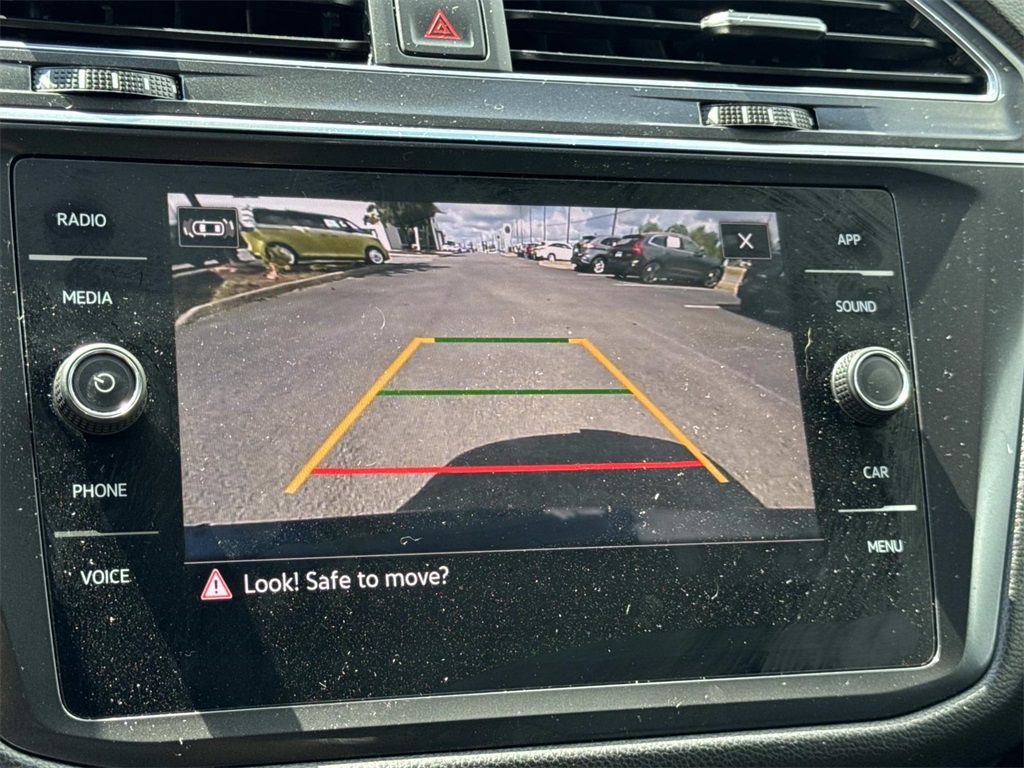 2022 Volkswagen Tiguan SE photo 4