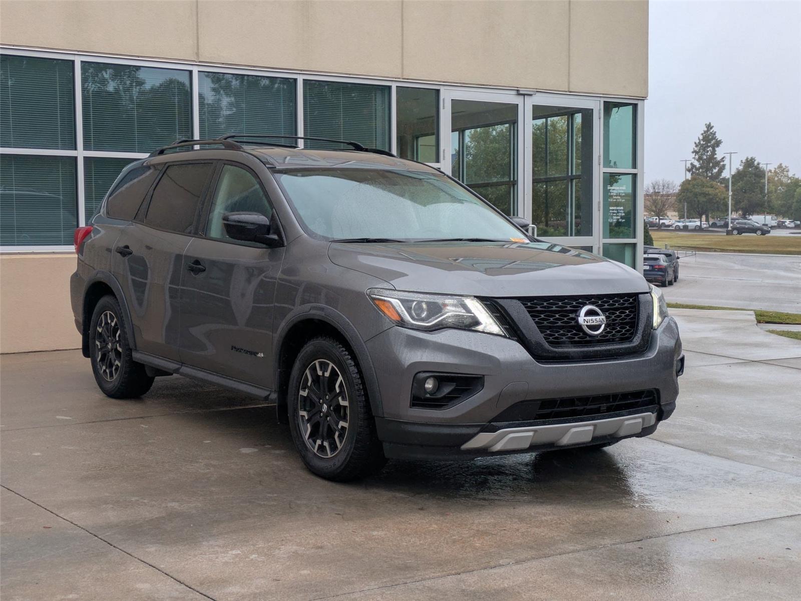 2019 Nissan Pathfinder SV Rock Creek photo 3