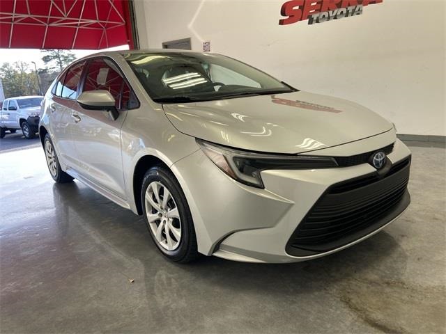2024 Toyota Corolla LE's photo