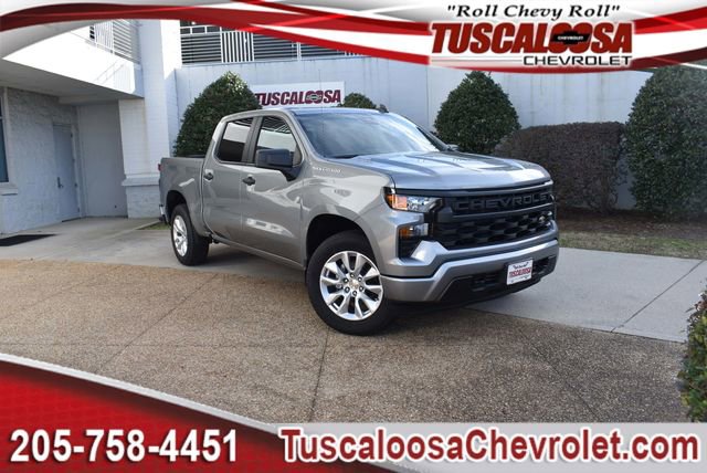 2026 Chevrolet Silverado Base's photo