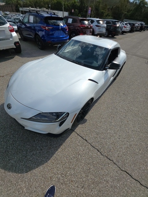 2021 Toyota Supra 3.0 photo 2