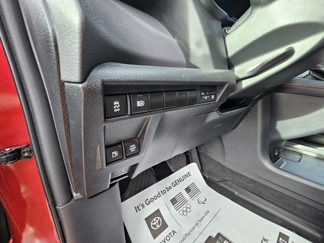 2024 Toyota Sienna XSE photo 10