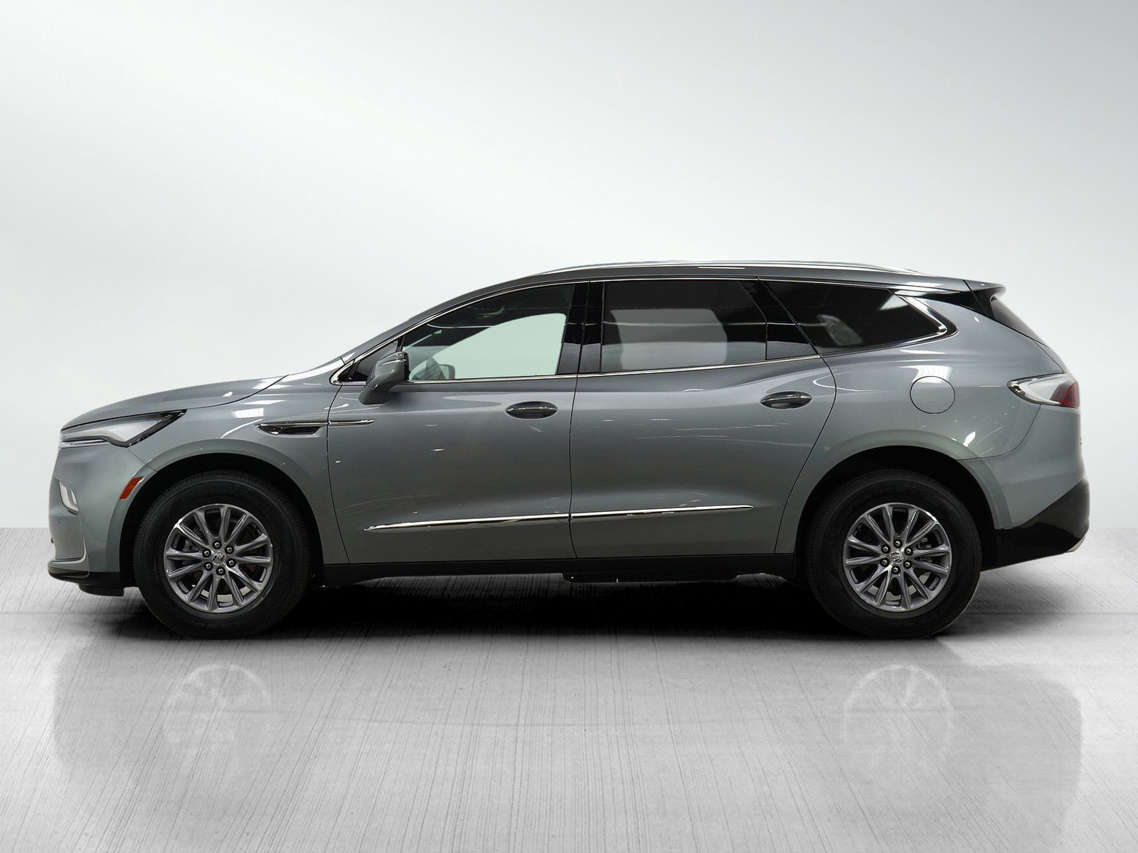 Used 2024 Buick Enclave Essence with VIN 5GAEVAKW7RJ118490 for sale in Bloomington, Minnesota