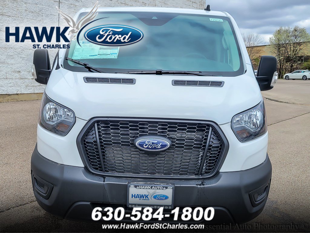 2025 Ford Transit Cargo Van photo 4