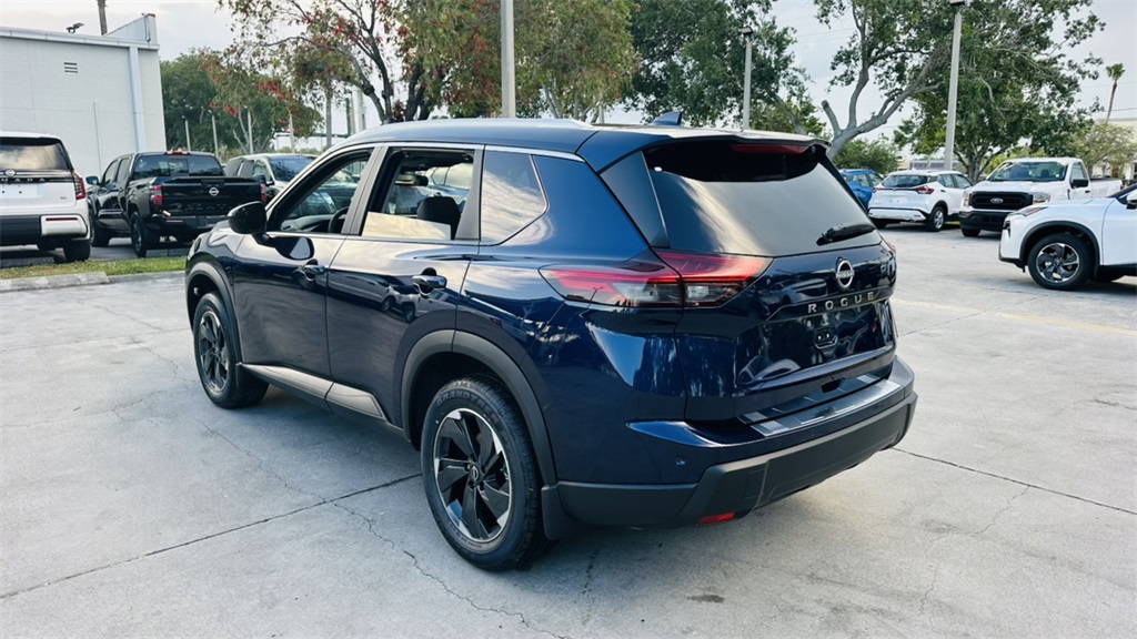 2025 Nissan Rogue SV photo 3