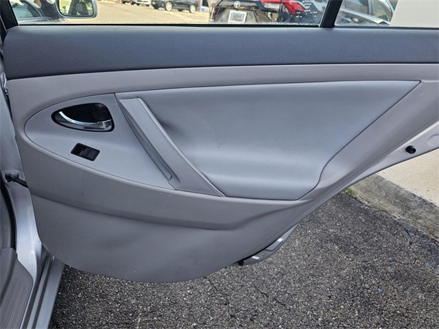 2009 Toyota Camry Hybrid Base photo 7