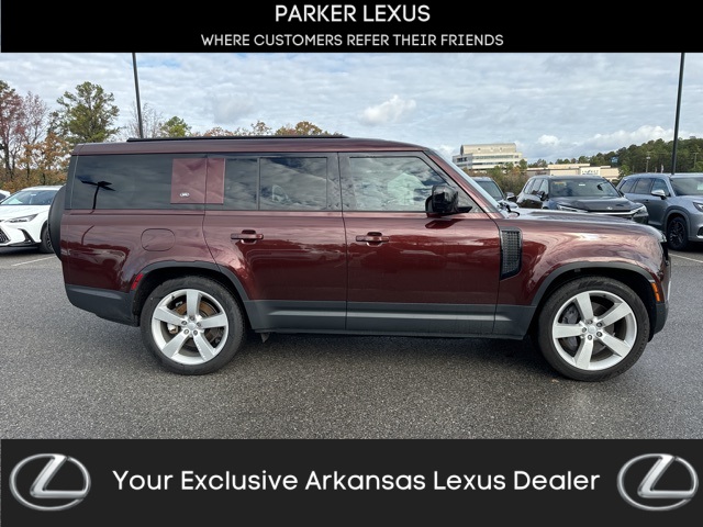 2023 Land Rover Defender First Edition's photo