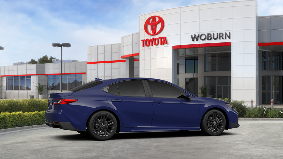 2025 Toyota Camry SE photo 8