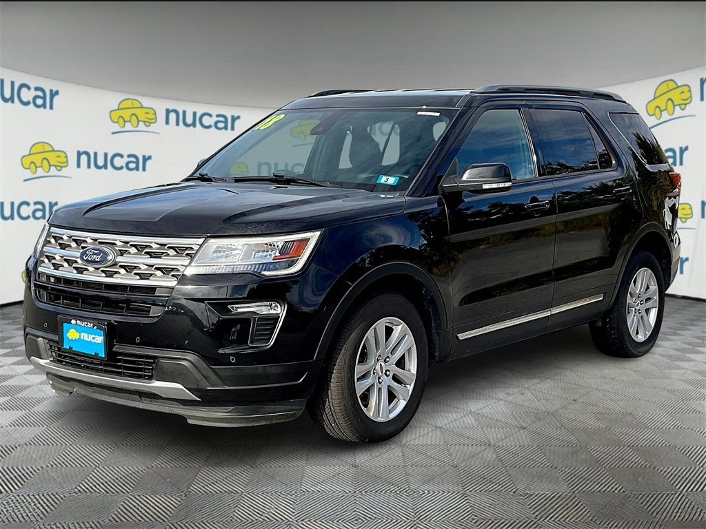 2018 Ford Explorer XLT photo 3