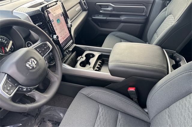 2025 Ram 1500 Big Horn photo 2