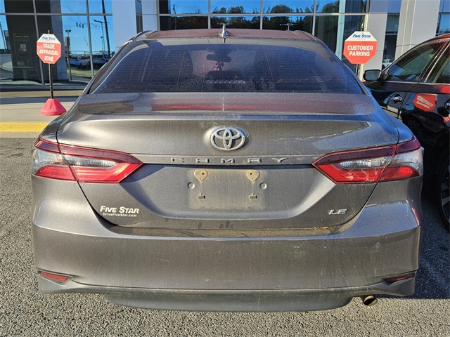 2021 Toyota Camry LE photo 4
