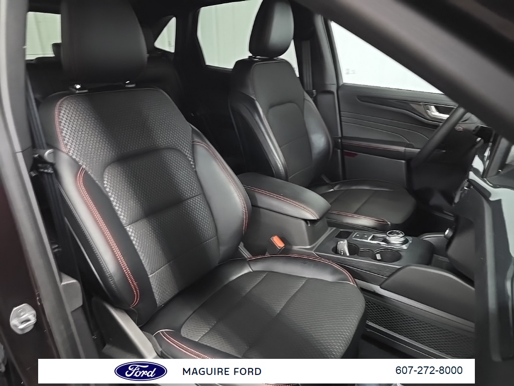 2023 Ford Escape ST-Line Select photo 15