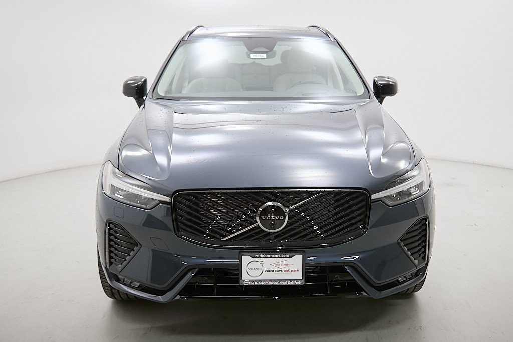 2026 VOLVO XC60 - Image 3