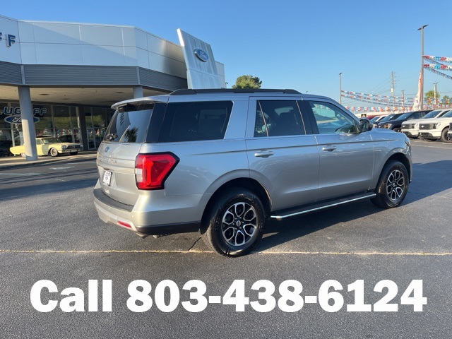2022 Ford Expedition XLT photo 2