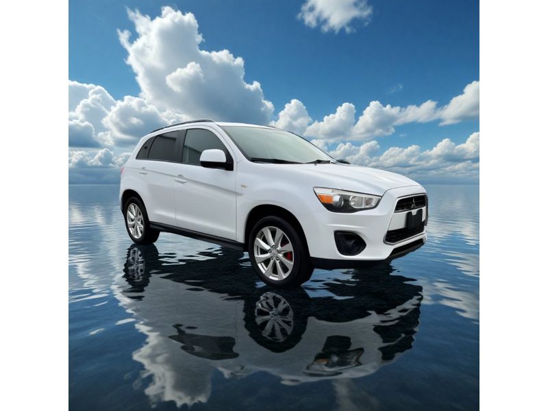 2015 Mitsubishi Outlander Sport SE's photo