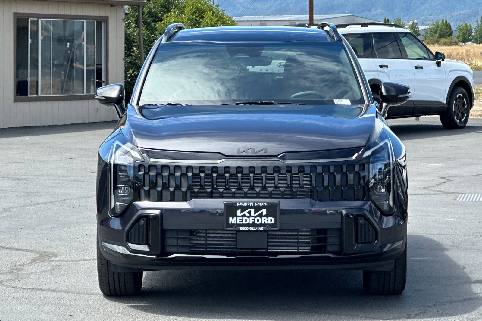 2026 Kia Sportage X-Line photo 3