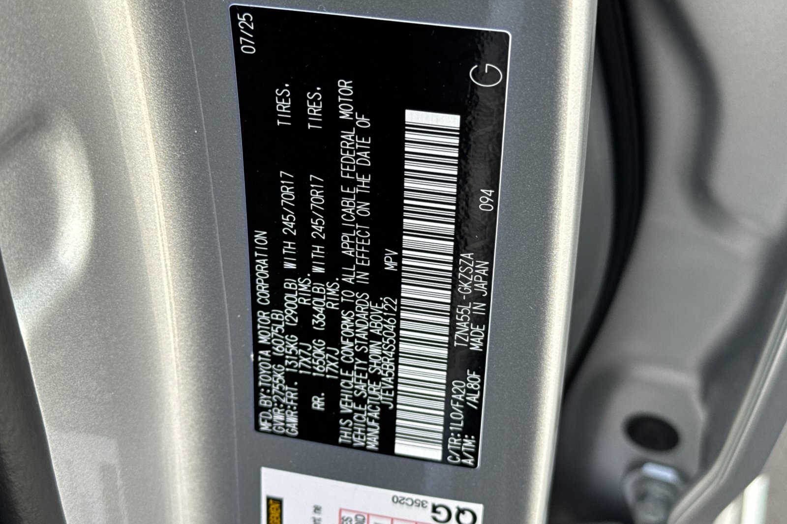 2025 Toyota 4Runner SR5 photo 32