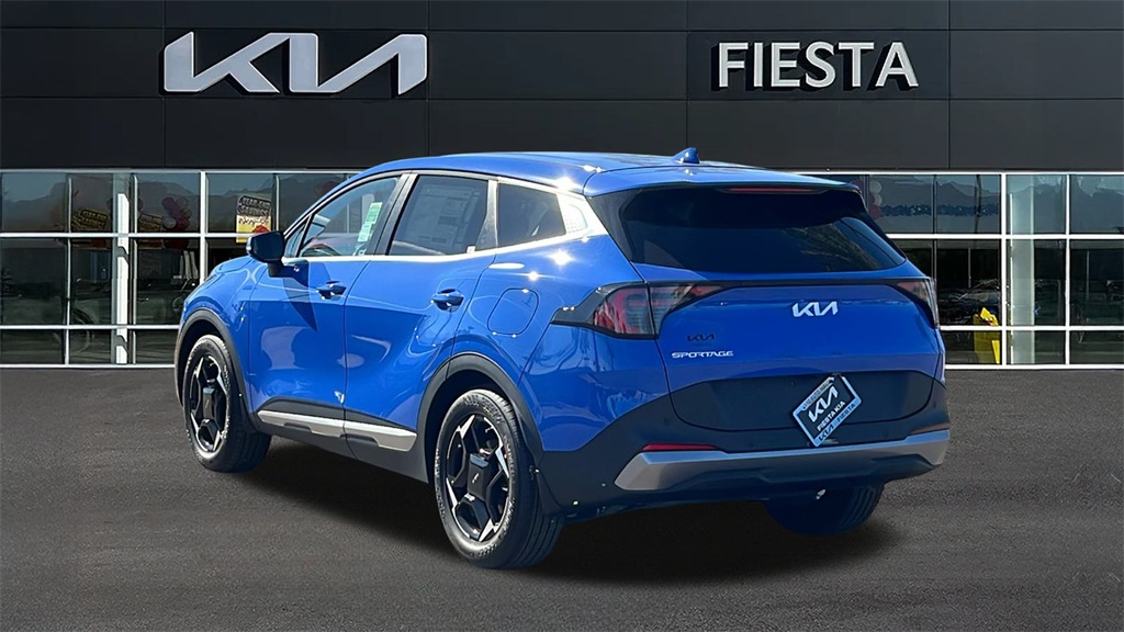 2026 Kia Sportage EX photo 2