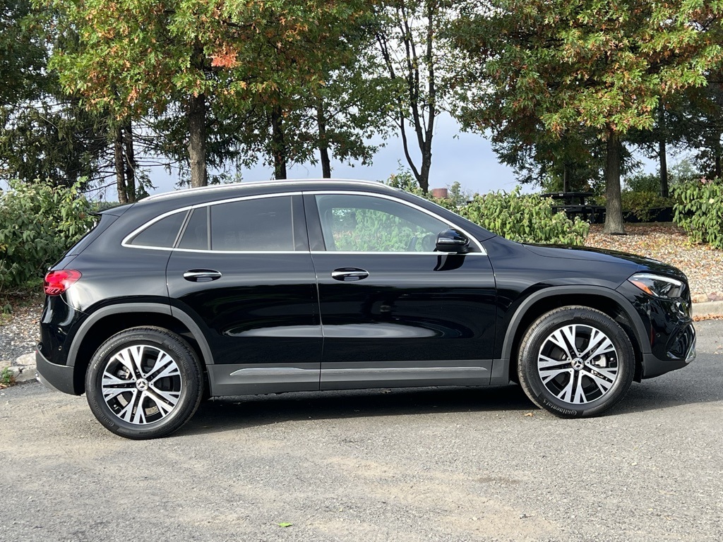 2025 Mercedes Benz GLA 250 4MATIC photo 4