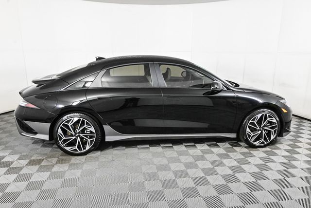 2025 Hyundai Ioniq 6 SEL photo 6