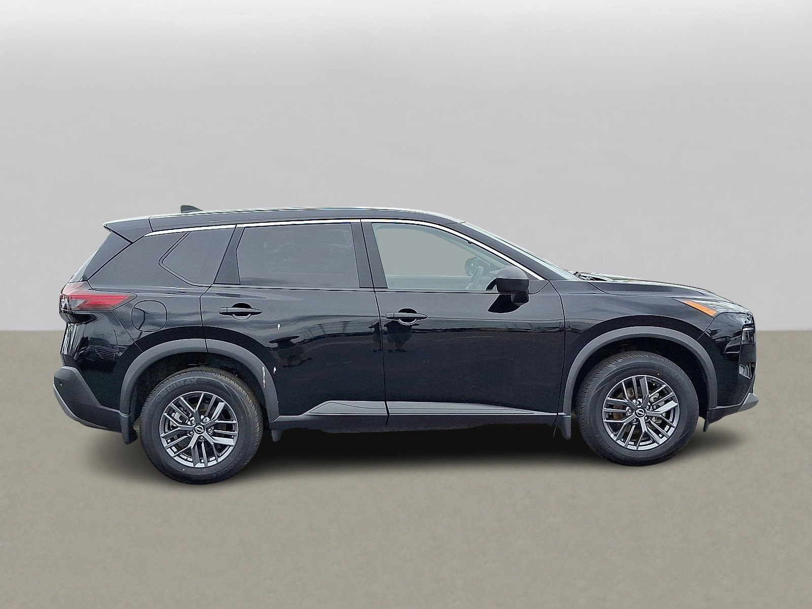 2023 Nissan Rogue S photo 12