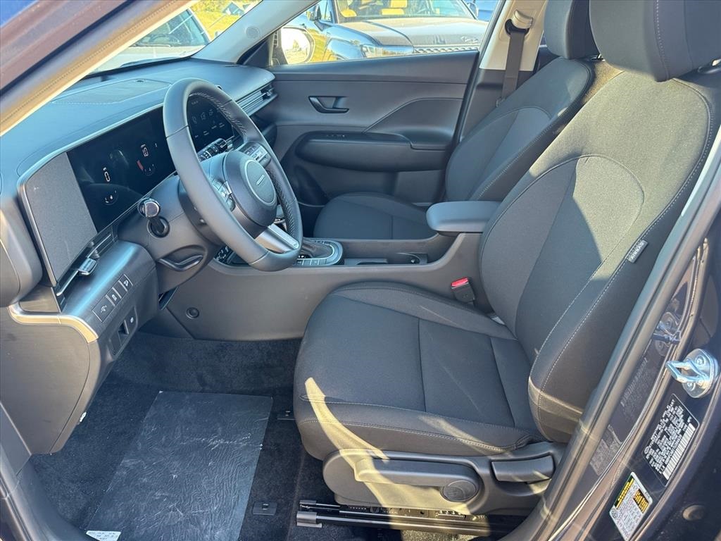 2026 Hyundai Kona SEL photo 3