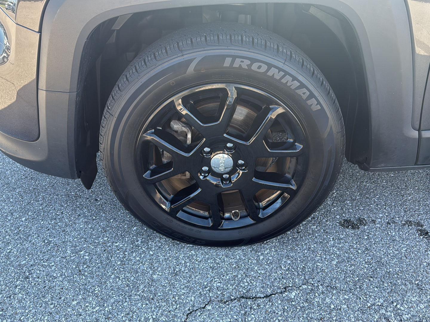 2020 Jeep Renegade Latitude photo 9