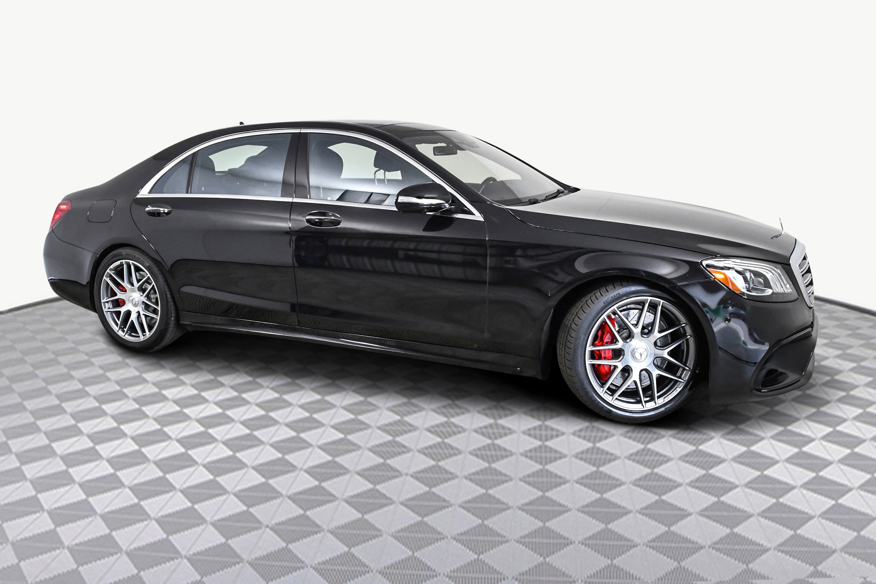 2020 Mercedes-Benz S-Class AMG S63's photo