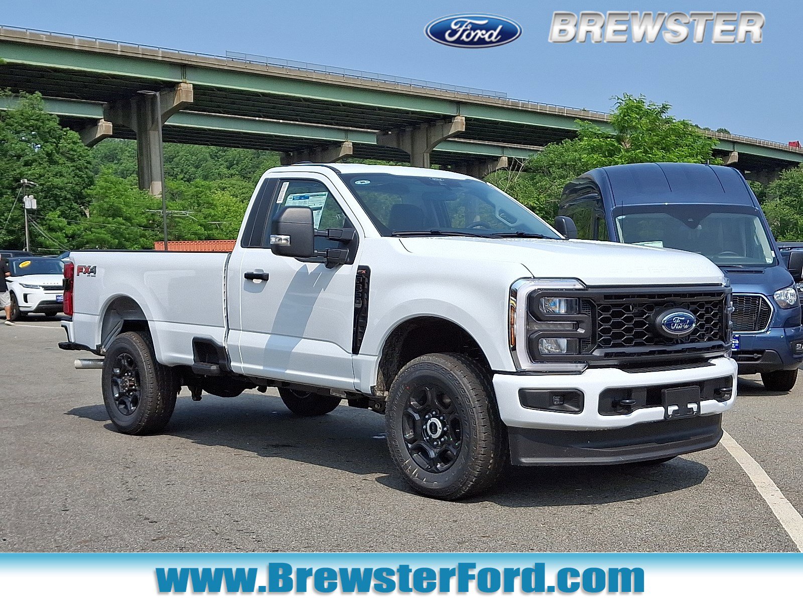 2025 Ford F-350 Super Duty XL's photo