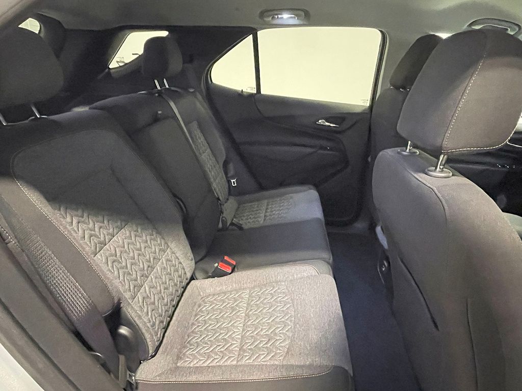2022 Chevrolet Equinox LT photo 13