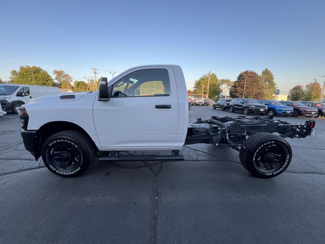 2025 Ram 3500 Tradesman photo 15