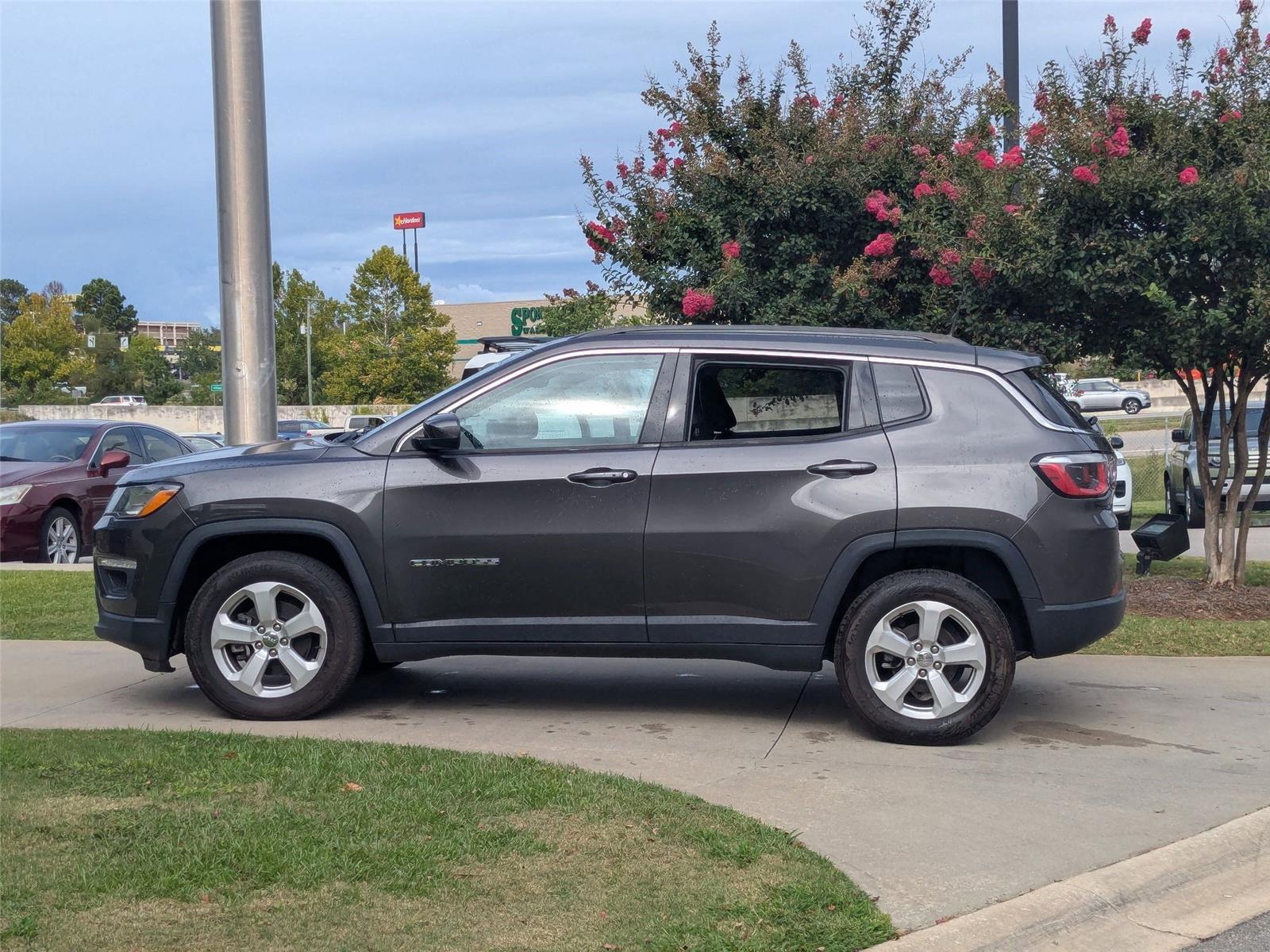 2017 Jeep Compass Latitude photo 8
