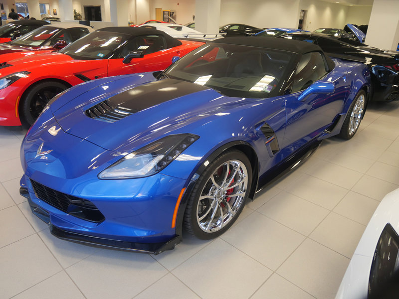 2019 Chevrolet Corvette Grand Sport 2LT photo 2