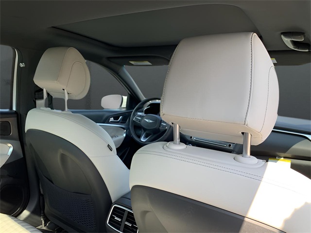 2025 Genesis G70 2.5T photo 42