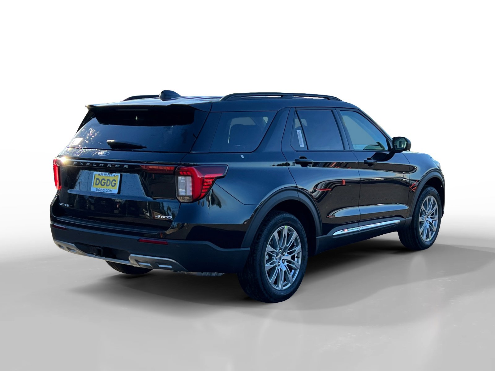 2025 Ford Explorer photo 5