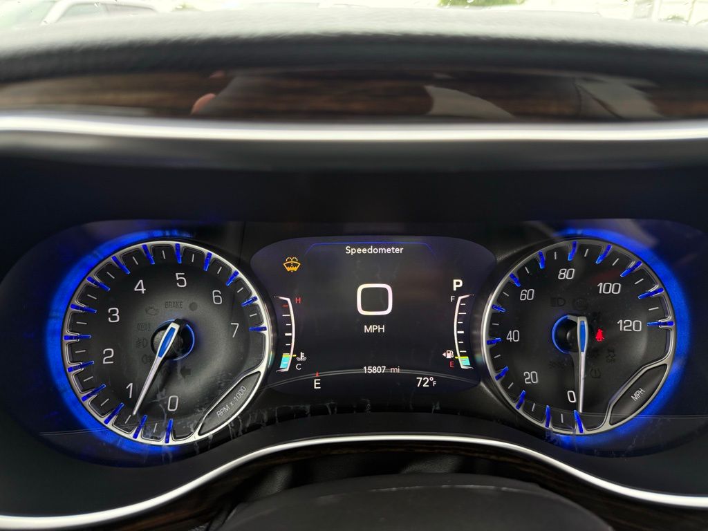 2024 Chrysler Pacifica Limited photo 16