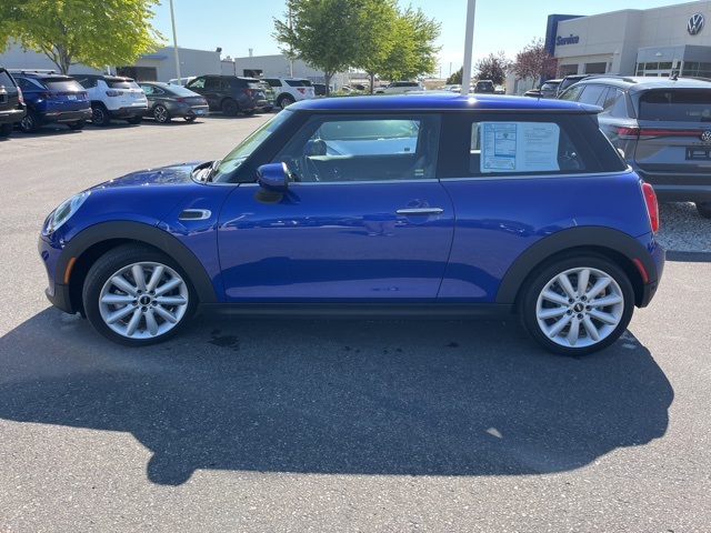 2021 Mini Cooper 2 Door Hardtop Oxford Edition photo 2