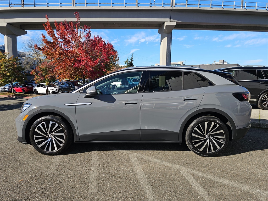 2023 Volkswagen ID.4 Pro Plus photo 4