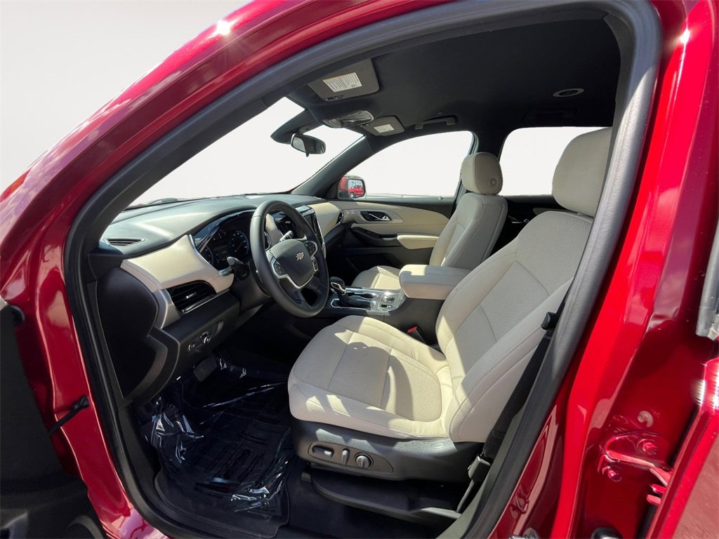 2023 Chevrolet Traverse Cloth photo 16