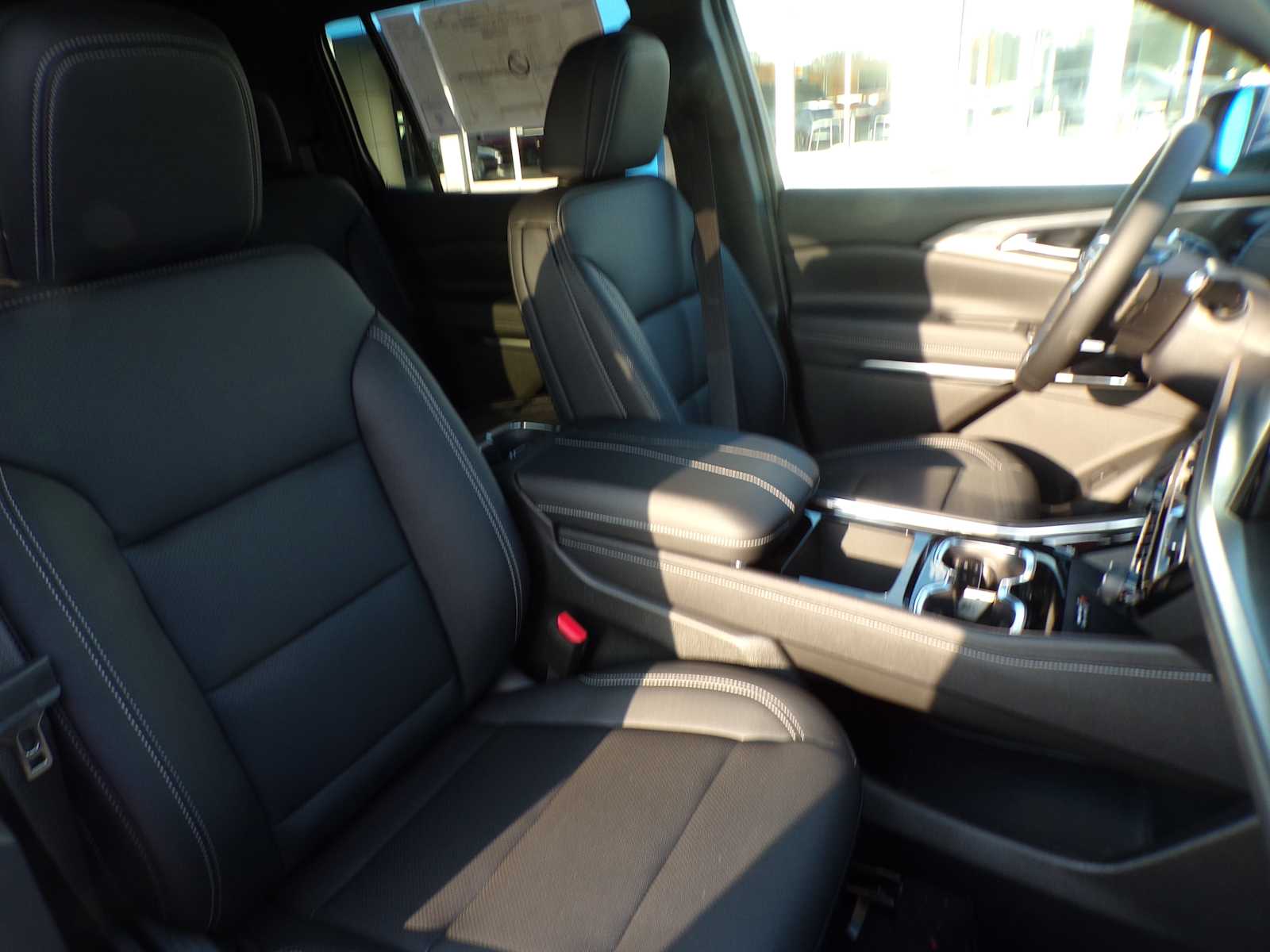 2026 Chevrolet Traverse photo 6