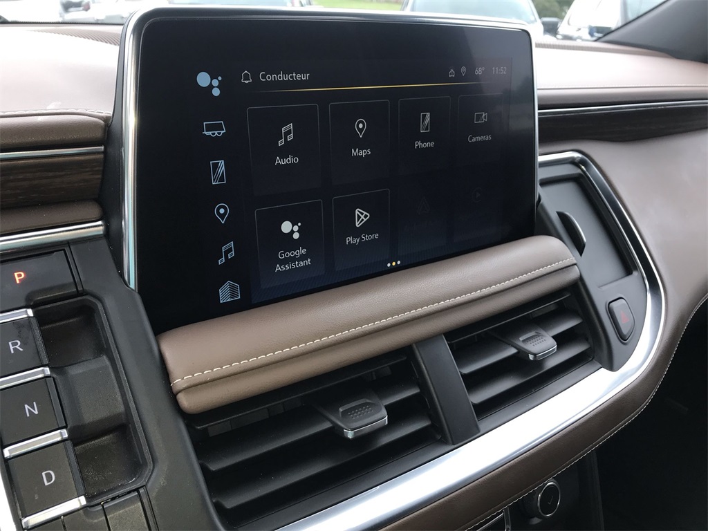 2023 Chevrolet Suburban High Country photo 15