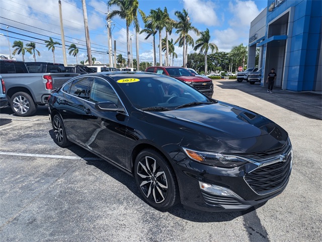2022 Chevrolet Malibu RS photo 2