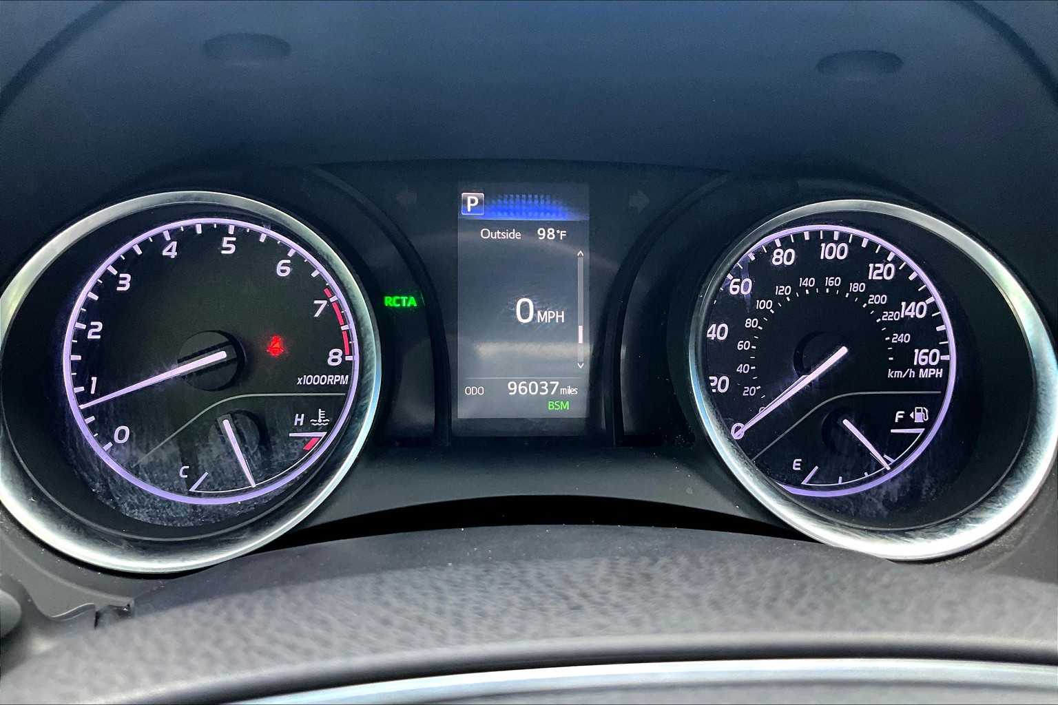 2018 Toyota Camry XLE XSE photo 23