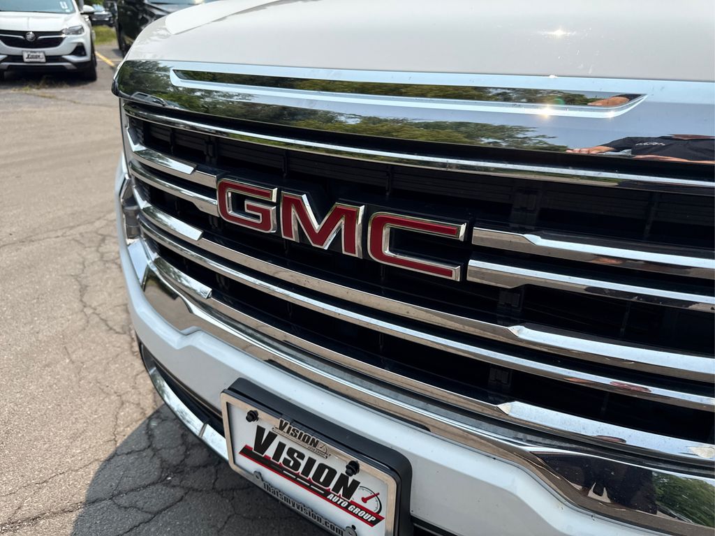2023 Gmc Acadia SLE photo 15