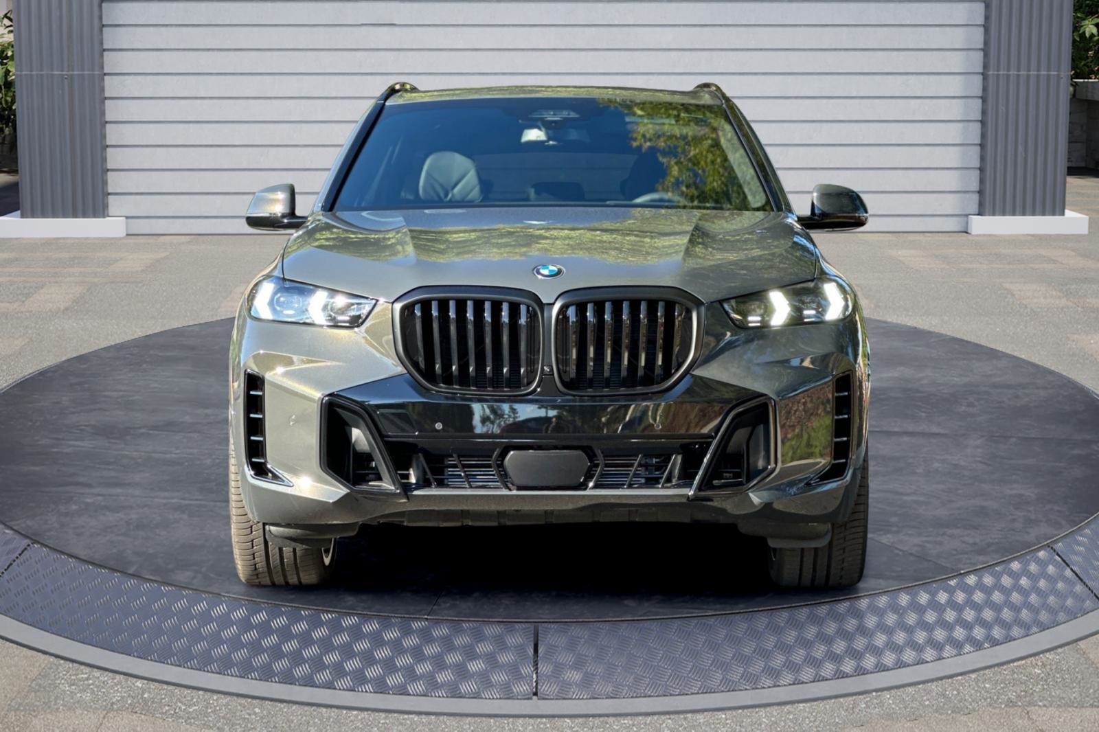 2026 Bmw X5 xDrive40i photo 2
