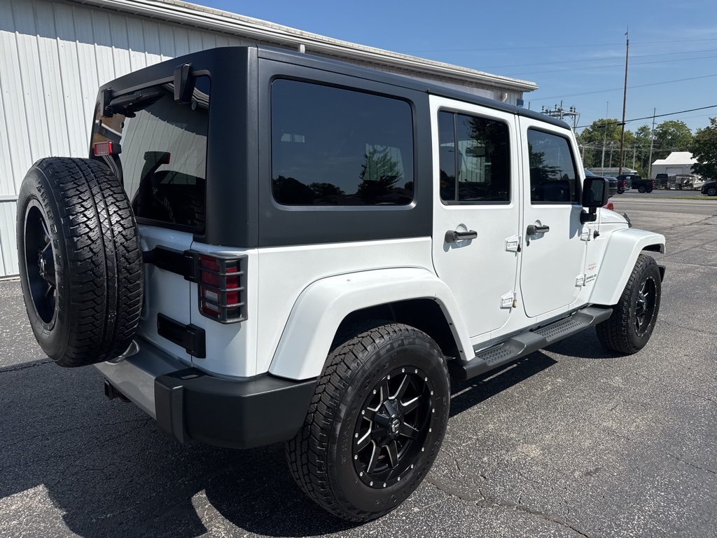 2015 Jeep Wrangler Unlimited Sahara photo 7