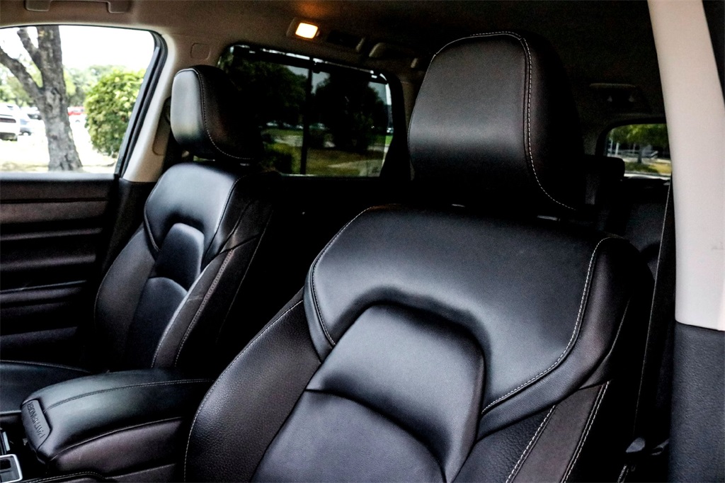 2023 Nissan Pathfinder SL photo 13
